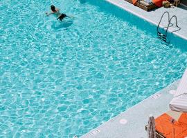 Hyde Ibiza, hotel Cala Llongában