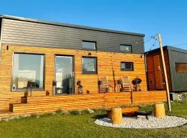 FamilyTinyHouse