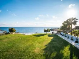 Sea-front Estate Navarino Baths