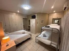 Geelhout Guesthouse