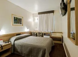 Trevi Hotel e Business