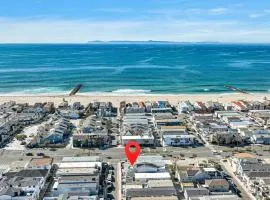 Beach Escape with Patio! 2 Min Walk to Sand & Surf