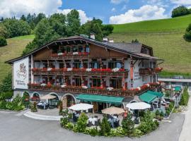 Hotel Edelweiss, hotel v destinaci Braies