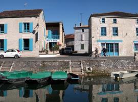 Hotel Au Marais – hotel w mieście Coulon