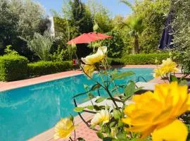 Villa MSHolidays 3 palmiers avec piscine marrakech