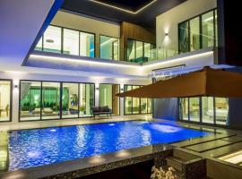 Luxury 6 Bedroom - 8 Bathroom Big Size Villa, hotel v destinaci Na Jomtien