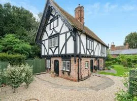Lion Cottage - cosy english cottage in the country with parking, patio space and in an idyllic location