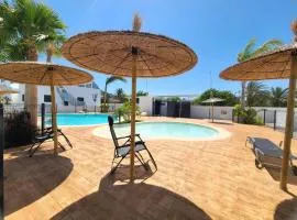 Bungalow Hidden Paradise, cerca de la playa Deveses