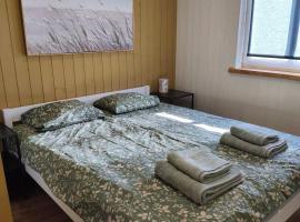 Family vacation, 2 bedroom house - Red House, vila v destinaci Lõupõllu