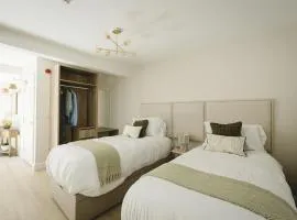 The Old Schoolhouse - The Courtyard