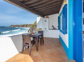 GuestReady - Beachfront Casa da Praia