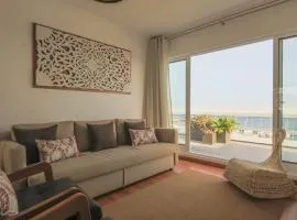 GuestReady - Marina view top floor with terrace