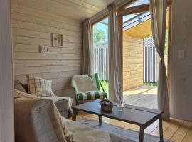 Helles Tiny House im Gr&uuml;nen 402，布萊克德的獨立小屋