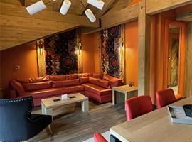 MGM Hôtels & Résidences - Hôtel Les Suites d'Alexane – hotel w mieście Samoëns
