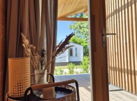 Gem&uuml;tliches Tiny House am Deich 405，布萊克德的獨立小屋