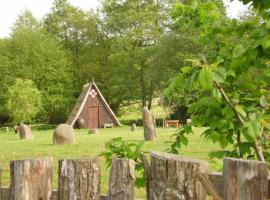 Hutte druidique 2 personnes, chalé em Pleine-Fougères