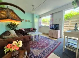 Bungalow Texel near beach and city centre