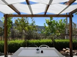 Cosy studio overlooking Porto Germeno gulf