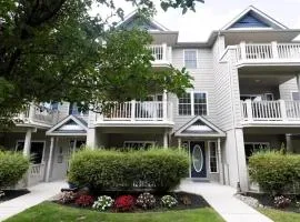 Beautiful 4 Bedroom Condo With Pool!