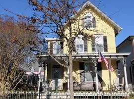 The Daisy Cottage- Whole House Rental