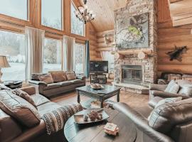 Ultimate Group Fun, Hot Tub, Sauna & Games, khách sạn ở Mille-Isles