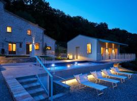 Le Cune, Apt Olivaia - AC, Pool & Jacuzzi, hotel in Palazzo