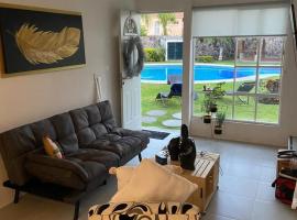 Casa con jardín y piscina ideal para el fin de semana, hotel v destinaci Temimilcingo