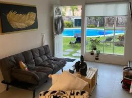 Casa con jardín y piscina ideal para el fin de semana