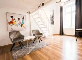 Happy Estate Apartments - Old Town