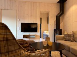 Lindvallen Ski Resort Pool and Padel - Sauna - 7 Guests, hotel in Sälen