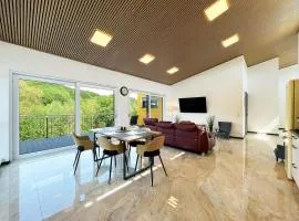 bonquartier - Luxuriöses 4-Zi-Penthouse mit großer Terrasse - Blick ins Grüne
