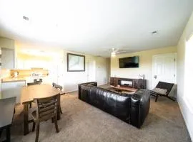 Watermen's Cabana 1A - 3-Bedroom, 2-Bathroom Apartment - Walk to beach and access to REAL Watersports