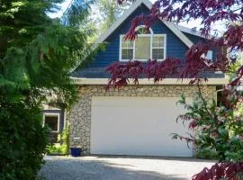 Cobble Wood and Bird Sanctuary Guest Houses