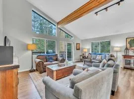 Tahoma Family Getaway with Bocce Ball & BBQ Grill