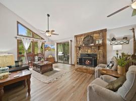 Riverside Mountain Retreat, hotel em Boone