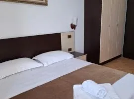 Artenisi's Sea Side Rooms