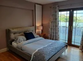 shiv's comfy apartment