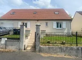Maison familiale - Jardin - Parking - Wifi