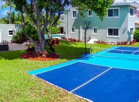 Palm Beach Oasis with BBQ, Htd Pool and Pickleball Ct