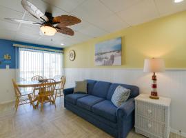 Updated Oceanside Condo - 5 Miles to Cape May!, hotel v destinaci Wildwood Crest
