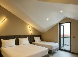 Park Hotel & Private Transportation İstanbul Airport-By Loft