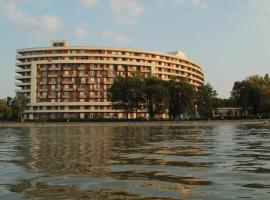 Club 218 Balaton Apartman, hotel com spa em Si&oacute;fok