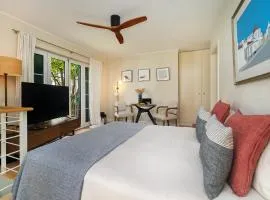 WHome Lisbon Guesthouse with Shared Garden & Pool