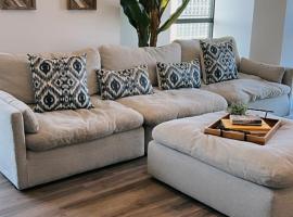 The zinnia-Downtown SDiego Marina View Stay, hotel in San Diego