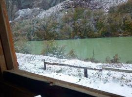 Cabaña el ojo de Horus，位于厄尔查尔坦的酒店