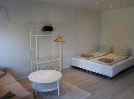 Cozy City Stay Steps from the Beach & Transit, hotel v destinaci Abbekås
