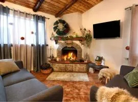 Mountain Retreat With View Of Aeolian Islands