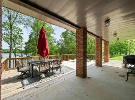Lake Barkley Retreat - Newly Renovated - 5 BR