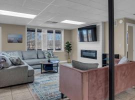 Lake Barkley Retreat - Newly Renovated - 5 BR, hotell i Cadiz