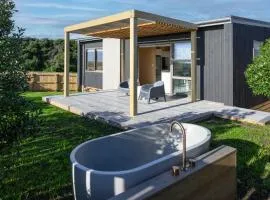Old Beach Pods, Te Moana